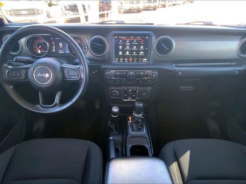 Used 2021 Jeep Gladiator Sport image 16