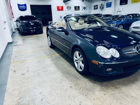 Used 2009 Mercedes-Benz CLK 350 Cabriolet image 12