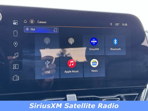 Used 2025 Chevrolet Equinox RS w/ Convenience Package III image 5