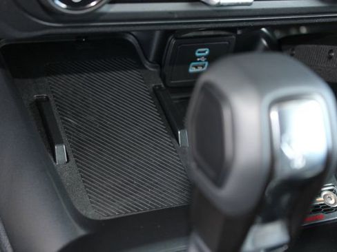 Used 2025 Ford Bronco Raptor AWD/4WD image 30