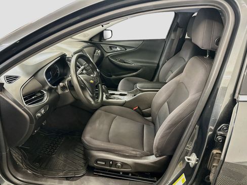 Used 2017 Chevrolet Malibu LT FWD image 13