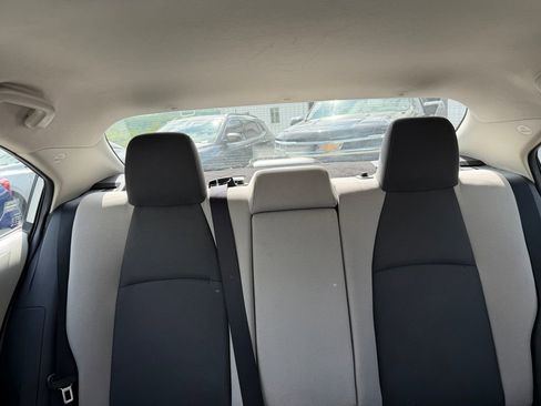 Used 2024 Toyota Corolla LE AWD/4WD image 20