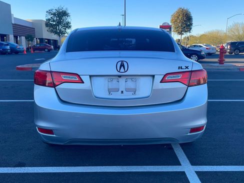 Used 2015 Acura ILX Sedan 4D image 5