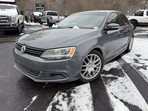Used 2014 Volkswagen Jetta SE image 3