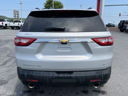 Used 2019 Chevrolet Traverse LT w/ LT Premium Package AWD/4WD image 7