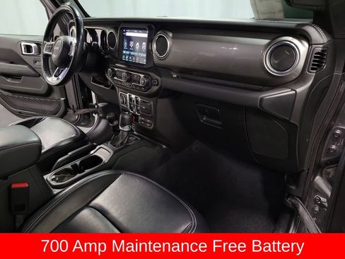 Used 2020 Jeep Wrangler Unlimited Sahara image 23