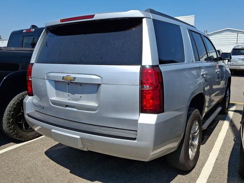 Used 2016 Chevrolet Tahoe LT w/ Luxury Package RWD image 3