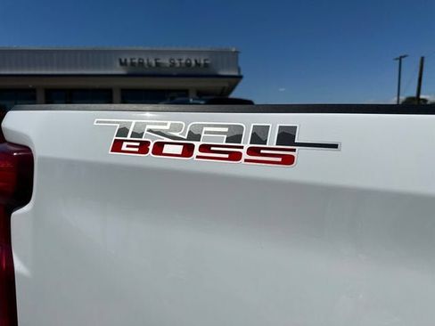 New 2026 Chevrolet Silverado 1500 Custom Trail Boss w/ LPO, Dark Essentials Package AWD/4WD image 11