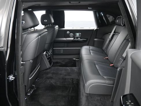 New 2027 Rolls-Royce Phantom Extended Wheelbase RWD image 25