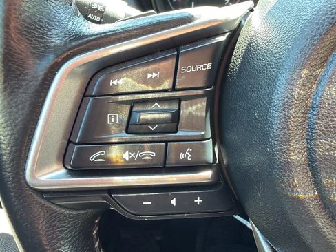 Used 2023 Subaru Outback Premium AWD/4WD image 12