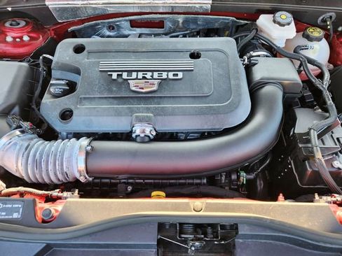 Used 2024 Cadillac XT4 Premium Luxury w/ Cold Weather Package image 32