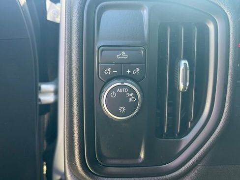 Used 2022 Chevrolet Silverado 1500 Custom RWD image 6