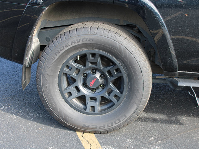 Certified 2021 Toyota 4Runner SR5 Premium w/ Moonroof Package AWD/4WD image 8