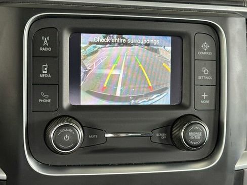 Used 2023 RAM 1500 Classic SLT image 15