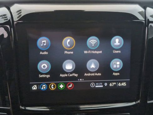 Certified 2023 Chevrolet Traverse LT FWD image 13