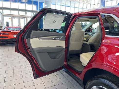 New 2026 Cadillac XT5 Premium Luxury w/ Driver Assist Package image 19