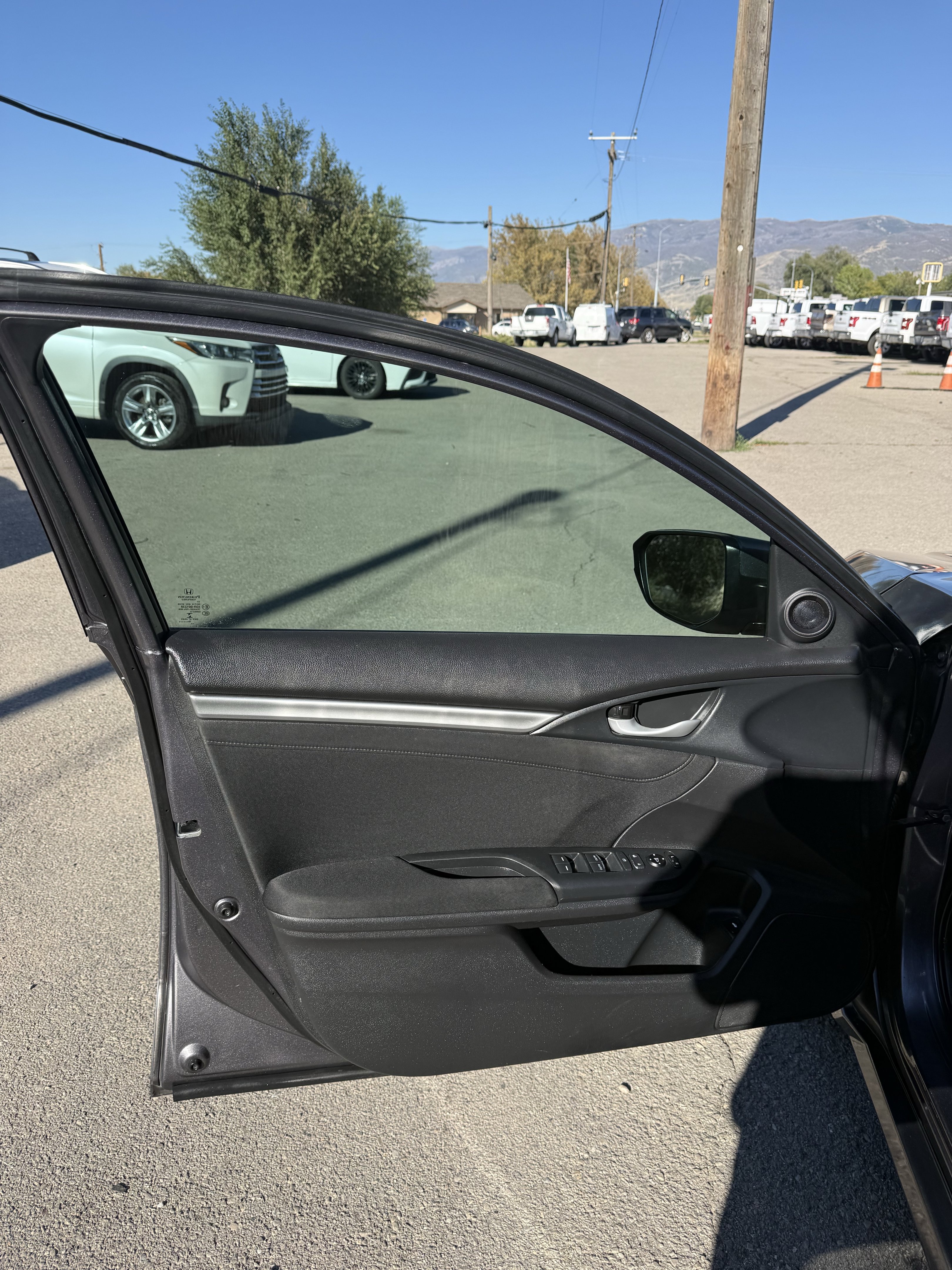 Used 2020 Honda Civic EX image 16