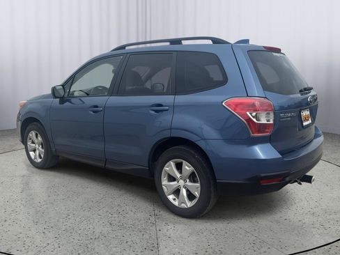 Used 2016 Subaru Forester 2.5i Premium AWD/4WD image 3