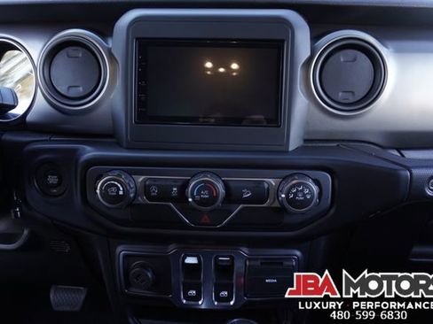Used 2020 Jeep Wrangler Sport image 89
