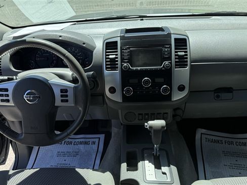 Used 2016 Nissan Frontier SV w/ SV Value Truck Package RWD image 6