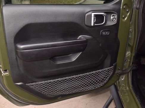 Used 2021 Jeep Wrangler Unlimited Rubicon image 33