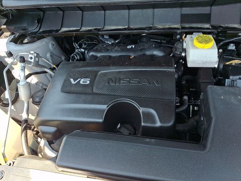 Certified 2024 Nissan Pathfinder Platinum w/ Black Appearance Package AWD/4WD image 28