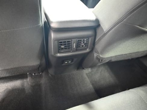 Used 2024 Toyota RAV4 XLE AWD/4WD image 27