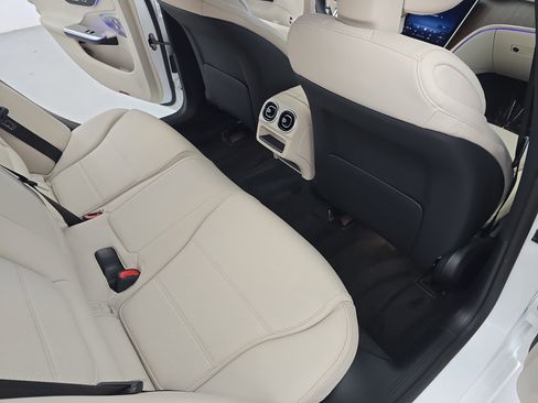New 2026 Mercedes-Benz C 300 4MATIC Sedan image 11