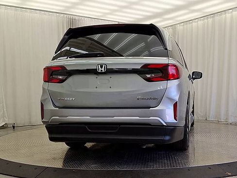 Used 2025 Honda Odyssey EX-L image 8