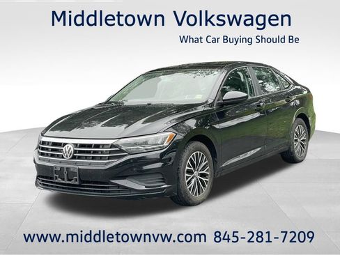 Used 2019 Volkswagen Jetta SE FWD image 1