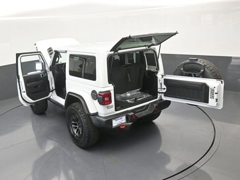 New 2025 Jeep Wrangler Rubicon w/ Xtreme 35 Tire Package image 57