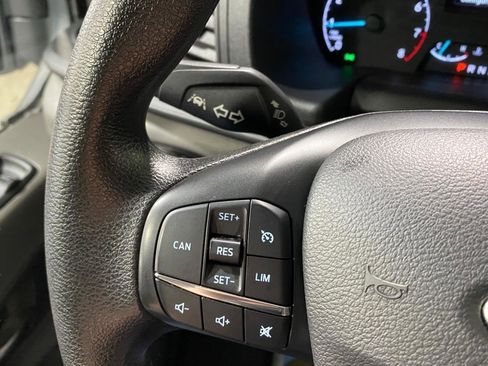 Used 2022 Ford Transit 250 Low Roof AWD image 14