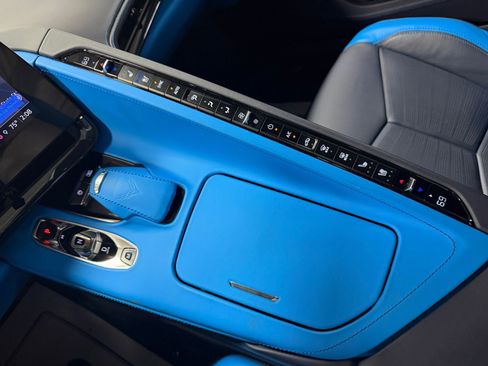 Used 2023 Chevrolet Corvette Stingray Premium Cpe w/ Stealth Interior Trim Package RWD image 34
