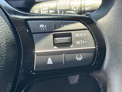 Used 2025 Honda Pilot EX-L image 31