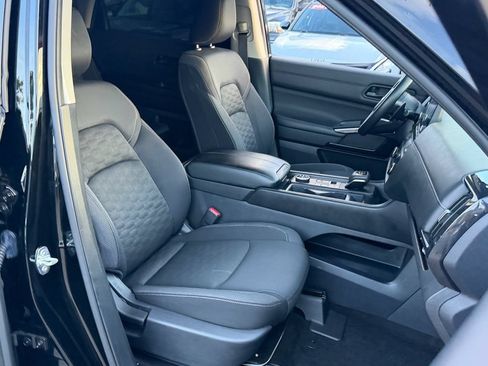Certified 2024 Nissan Pathfinder S AWD/4WD image 17