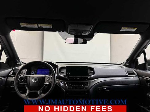 Used 2022 Honda Pilot Sport image 11