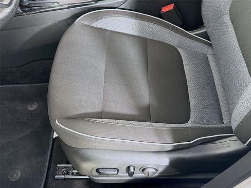 Used 2023 Chevrolet TrailBlazer LT w/ Convenience Package image 18