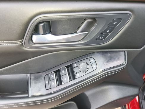 Certified 2023 Nissan Rogue SL w/ SL Premium Package image 31