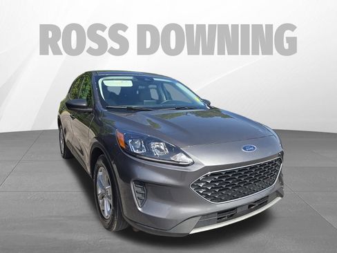 Used 2022 Ford Escape SE FWD image 3