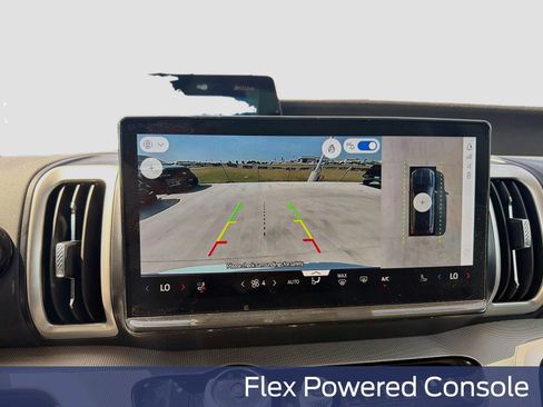 Used 2025 Ford Expedition Active AWD/4WD image 19