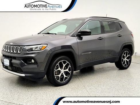 Used 2024 Jeep Compass Limited AWD/4WD image 1