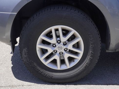 Used 2016 Nissan Frontier SV w/ SV Value Truck Package RWD image 7