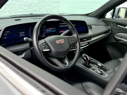 Certified 2024 Cadillac XT4 Premium Luxury image 12