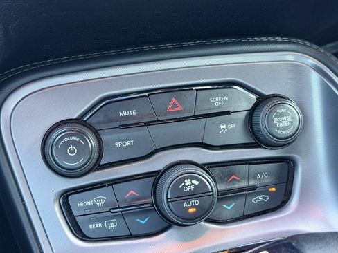 Used 2023 Dodge Challenger SXT RWD image 48