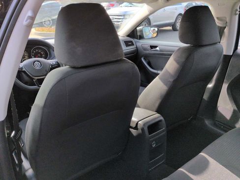 Used 2015 Volkswagen Jetta S image 18
