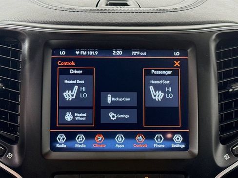 Used 2021 Jeep Cherokee Latitude Lux w/ Comfort/Convenience Group AWD/4WD image 22