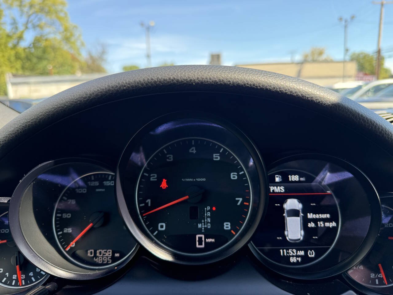Used 2016 Porsche Cayenne AWD/4WD image 17
