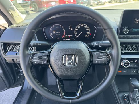 Used 2022 Honda Civic EX image 16