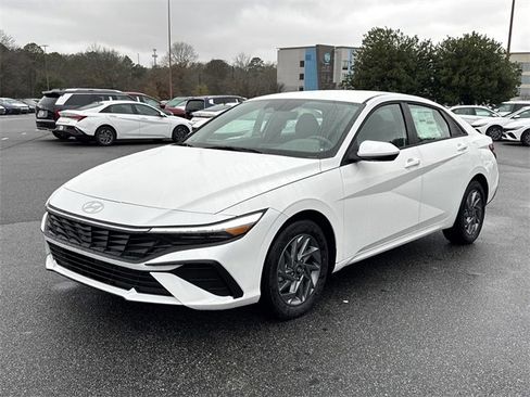 New 2026 Hyundai Elantra Blue image 3