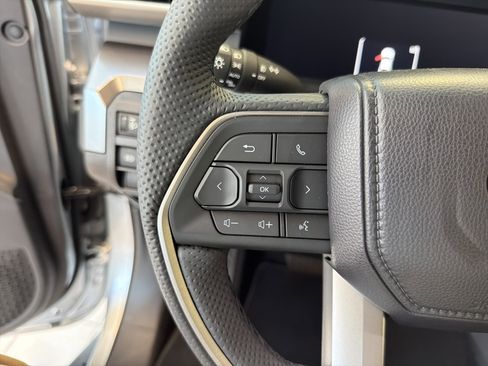 New 2025 Toyota Tacoma TRD Off-Road AWD/4WD image 26